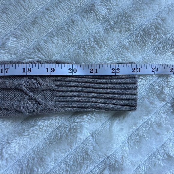 Vintage Y2K Womens XS American Eagle Taupe Cable Knit Fitted Sweater - Picture 5 of 7